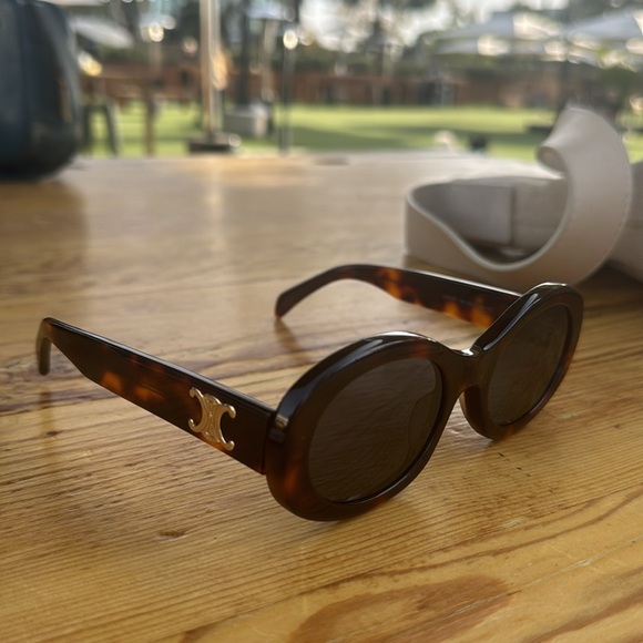 Celine
Triomphe Logo Oval Acetate Sunglasses - Picture 2 of 7